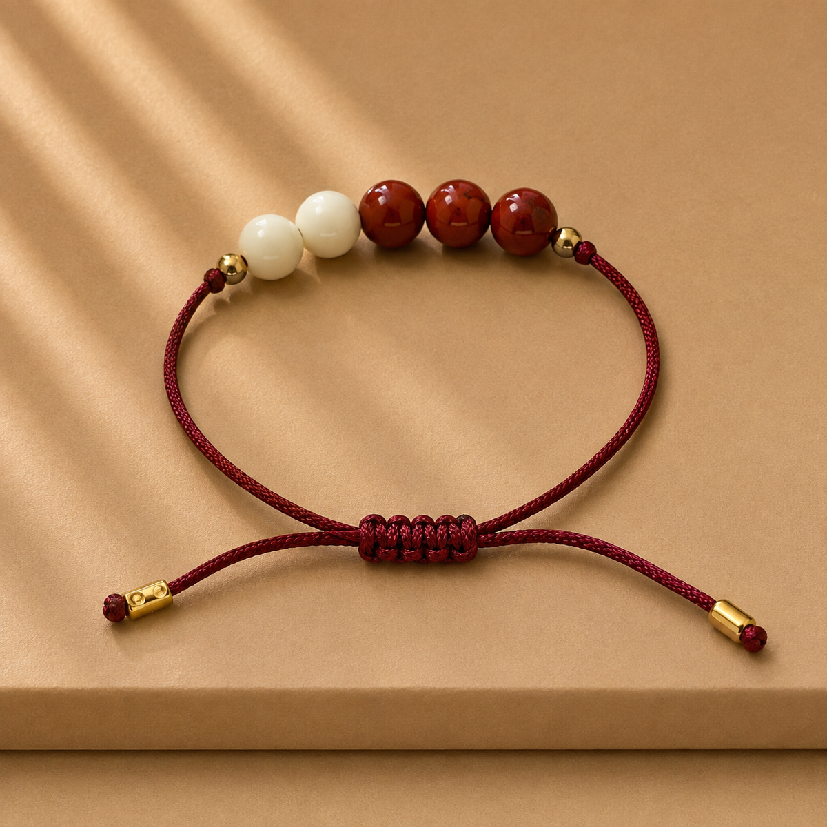 Bracelet en pierres naturelles fait main | Grenat Nacre